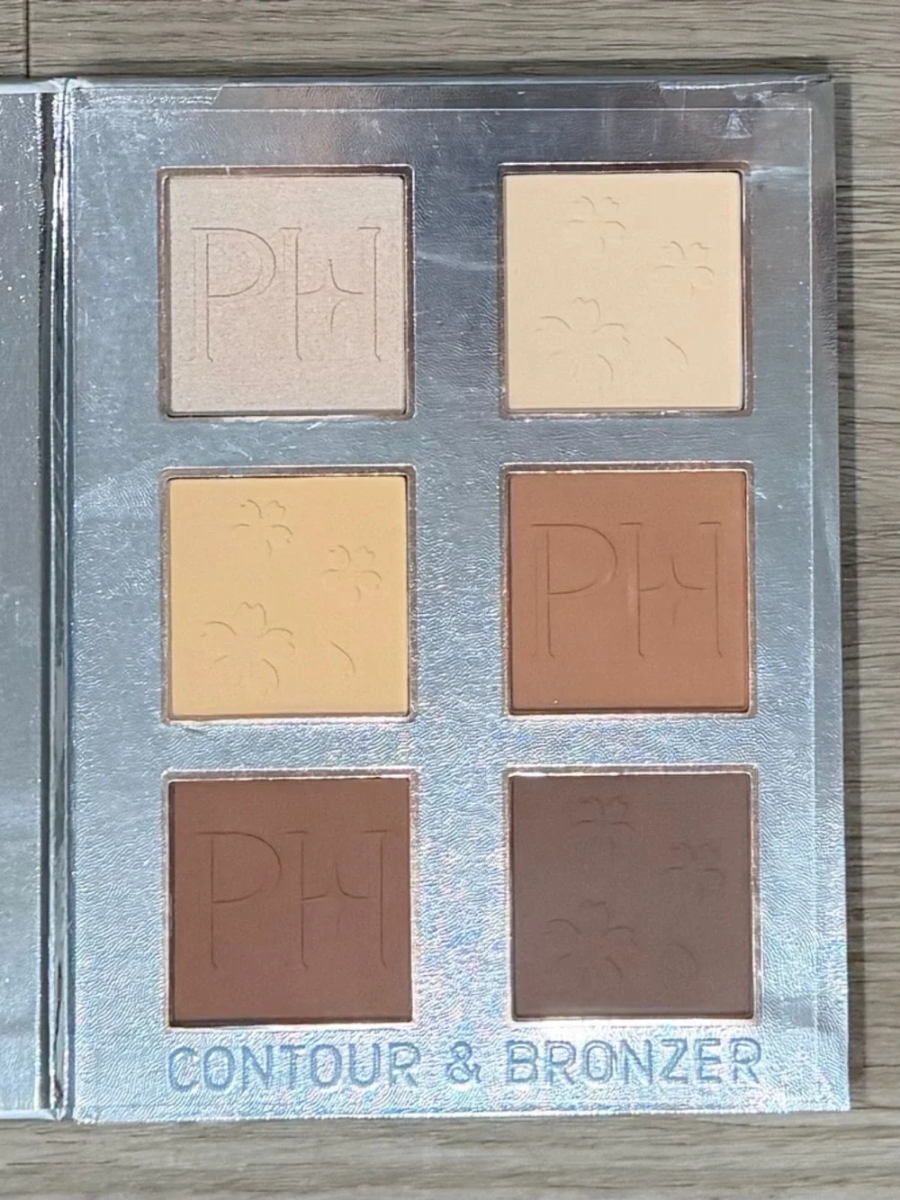 Paris Hilton FLORAL FANTASY 52pc eye & face with Blush and Contour book palette
